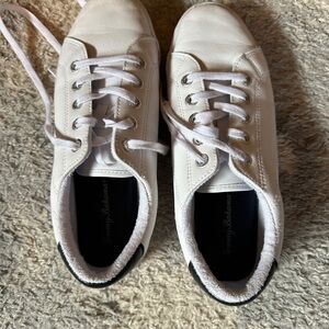 Tommy Bahama Black and White Footwear